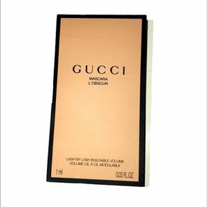 Gucci deluxe sample mascara